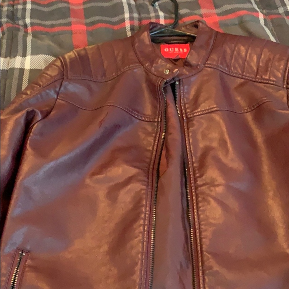 Men’s Guess maroon leather bomber jacket